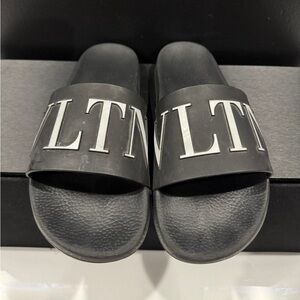 Valentino VLTN Black Slides
